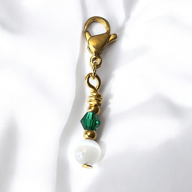 EQUI CHARM MOON