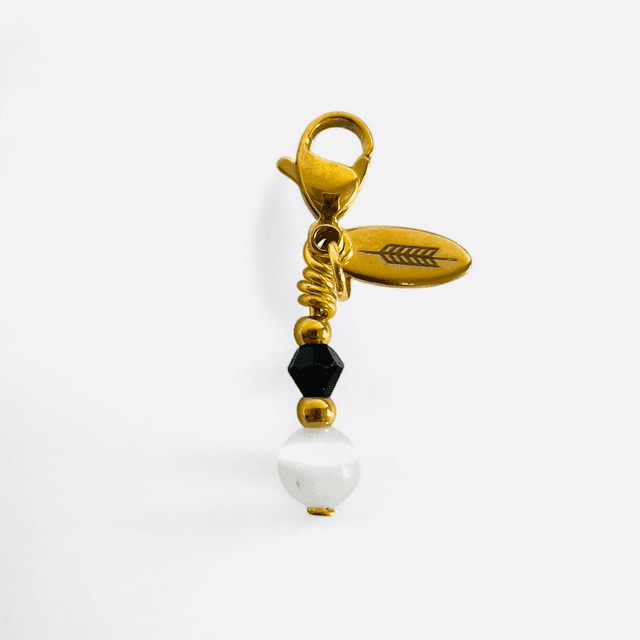 EQUI CHARM MOON